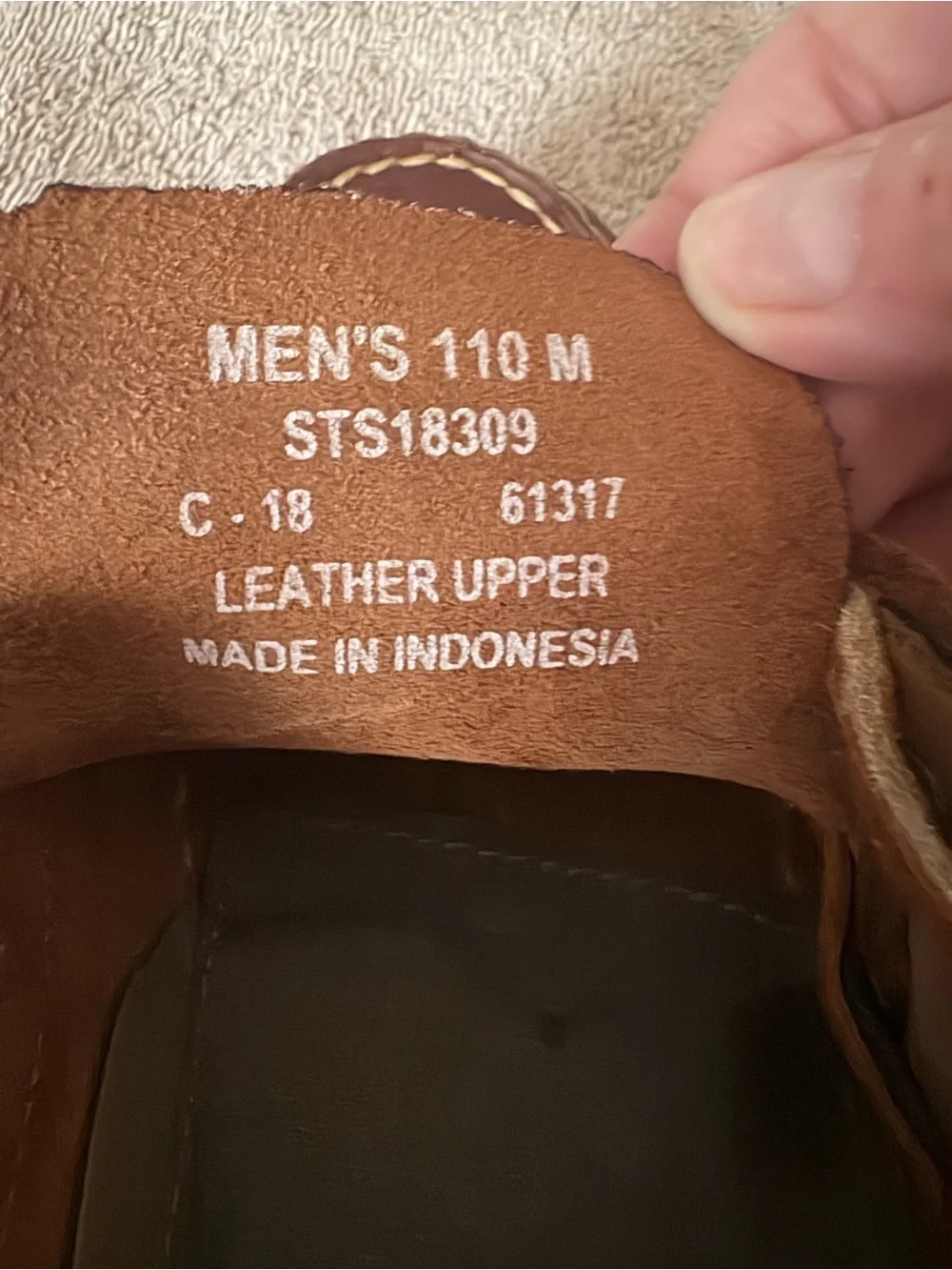 Sperry Men’s Chestnut Brown Leather Boat Shoes